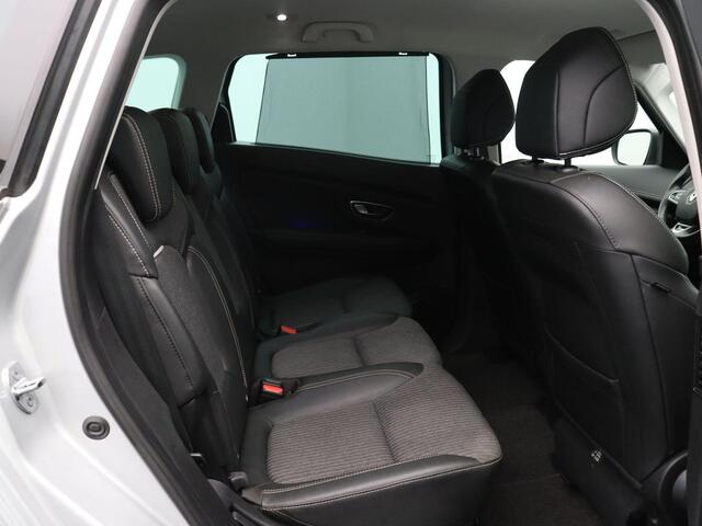 Renault GRAND SCENIC 140pk TCe Techno 7p. | Trekhaak! | 7 Persoons | Navigatie | Blind Spot Warning | Camera |