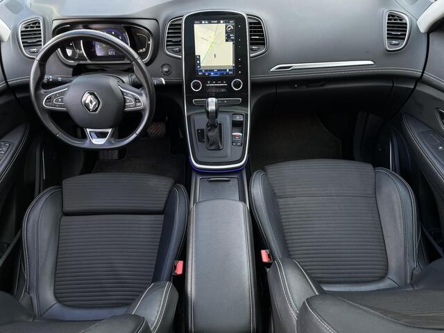 Renault GRAND SCENIC 1.3 TCe 160 EDC Bose 7p. / Afneembare trekhaak (1800 KG) / Head-up display / Adaptieve cruise control / Panoramadak / Achteruitrijcamera