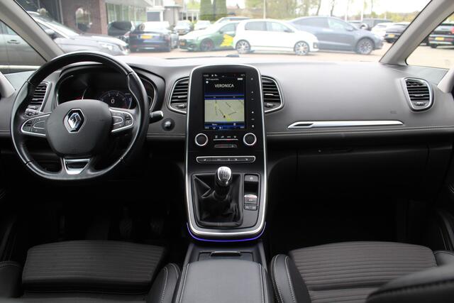 Renault GRAND SCENIC 1.3 TCe Bose 7p. / Trekhaak / Camera / Half leder / Head-up / 20'' / Keyless / Navigatie / DAB / Cruise Control