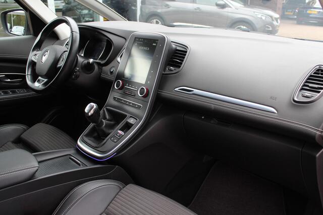 Renault GRAND SCENIC 1.3 TCe Bose 7p. / Trekhaak / Camera / Half leder / Head-up / 20'' / Keyless / Navigatie / DAB / Cruise Control