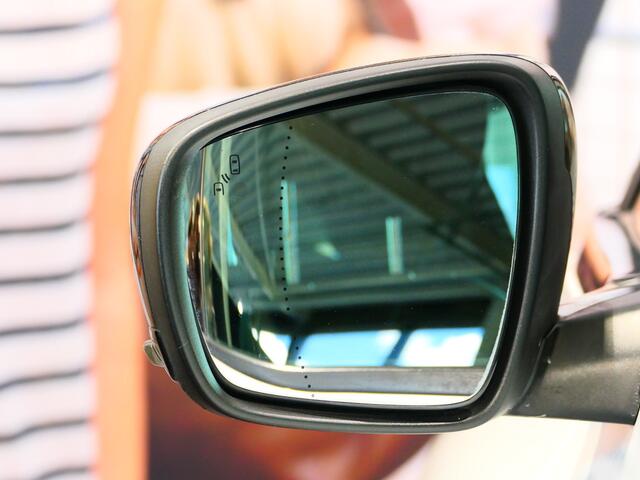 Renault GRAND SCENIC 1.3 TCe Bose *Head up display & parkeerassistent* - Stoelverwarming, dode hoek