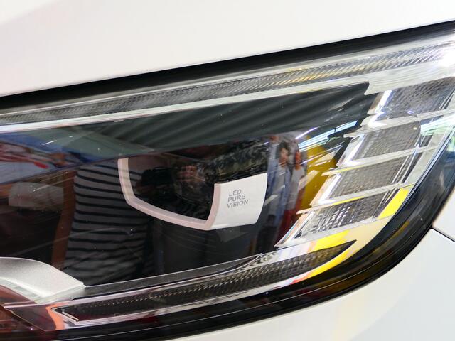 Renault GRAND SCENIC 1.3 TCe Bose *Head up display & parkeerassistent* - Stoelverwarming, dode hoek