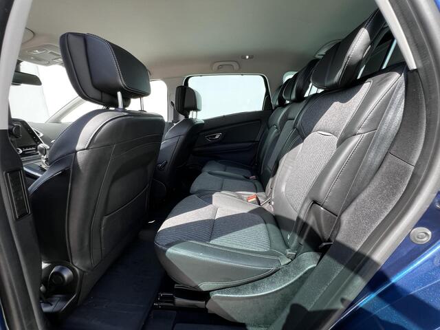 Renault GRAND SCENIC 1.3 TCe Bose / Dealer onderhouden / Trekgewicht 1.800 kg /Navigatie groot scherm / Apple Carplay Android / Camera / HUD / Massagefucntie bestuurdersstoel / 20"LM wielen /