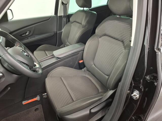 Renault GRAND SCENIC 1.3 TCE 140PK Equilibre 7-Persoons Automaat - Trekhaak - Carplay