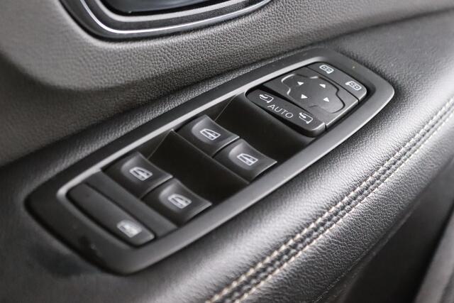 Renault GRAND SCENIC 1.3 TCe Bose 7-Persoons Trekhaak, Navigatie,