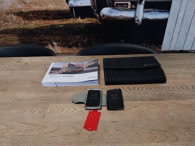 Renault GRAND SCENIC 1.3 TCe 164 PK AUTOMAAT Bose CAMERA PARK ASSIST HALF LEER LED NAVI CRUISE ECC