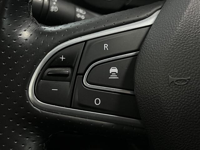 Renault GRAND SCENIC 1.3 TCe Intens 7 persoons! / Trekhaak 1.500 KG Trekgewicht / Adaptieve Cruise Control / Navigatie / Climate Control / Stoelverwarming / Parkeersensoren Voor + Achter / Achteruitrijcamera / 20 Inch Lichtmetalen Velgen /