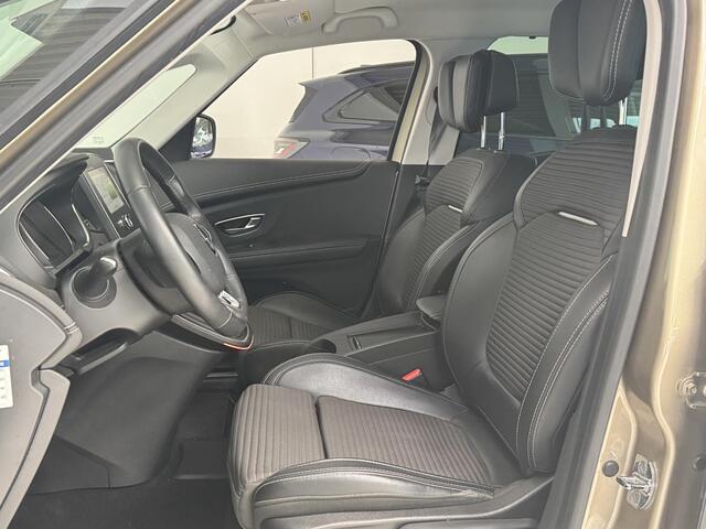 Renault GRAND SCENIC 1.3 TCe Intens | Automaat | Trekhaak | Navigatie | Parkeersensoren V+A |