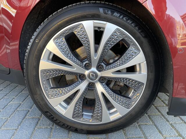 Renault GRAND SCENIC 1.2 TCe Intens 7p. / NAVI / CLIMATE CONTROL / PDC + CAMERA / EASY PARK ASSIST /