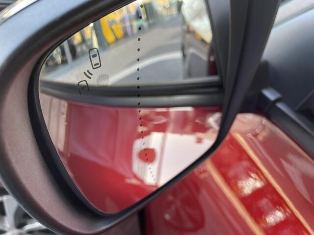 Renault GRAND SCENIC 1.2 TCe Intens 7p. / NAVI / CLIMATE CONTROL / PDC + CAMERA / EASY PARK ASSIST /