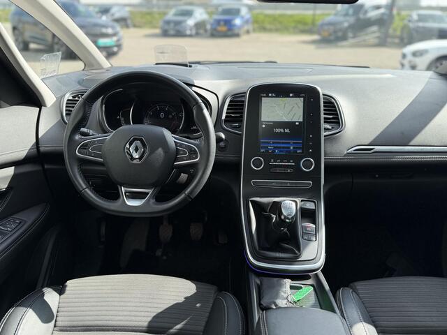 Renault GRAND SCENIC 1.3 TCe Intens 7p. | Trekhaak | LED | Panoramadak | Heads-up display | Navigatie | Achteruitrijcamera | Climate Control |