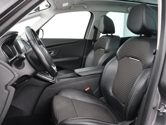 Renault GRAND SCENIC 1.3 TCe Bose 7 Persoons | Panoramadak | Head-Up | Trekhaak | Half leder | Massage | Carplay | Camera | Navigatie | Full LED | Cruise control | Parkeerhulp | Climate control