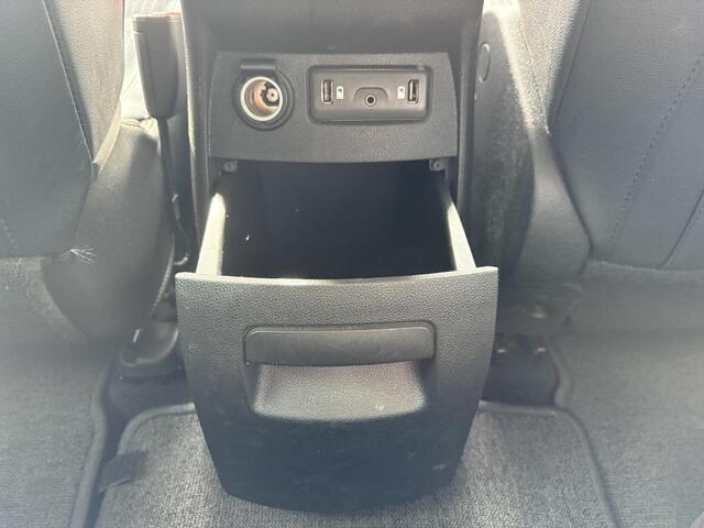 Renault GRAND SCENIC 1.3 TCe Intens 7p. | Cruise adaptief | Heads-up display | LED | Achteruitrijcamera | Navigatie | Climate Control | DAB |