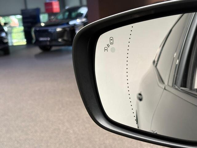 Renault GRAND SCENIC 1.3 TCe Initiale Paris | Lederen bekleding | Head up display | Camera |