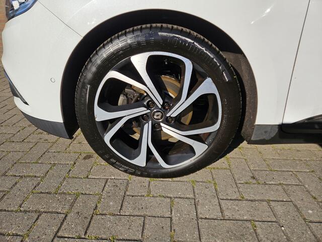 Renault GRAND SCENIC 1.3 TCe Bose 7p. (koppakking defect)