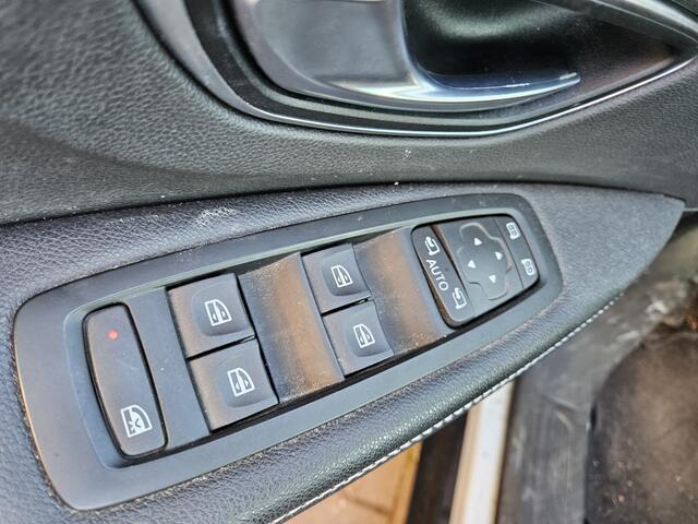 Renault GRAND SCENIC 1.3 TCe Bose 7p. (koppakking defect)
