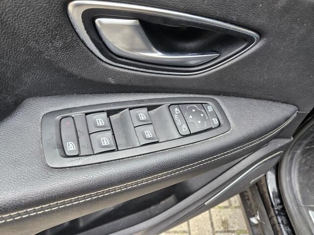 Renault GRAND SCENIC 1.3 TCe Bose 7p. (koppakking lek)