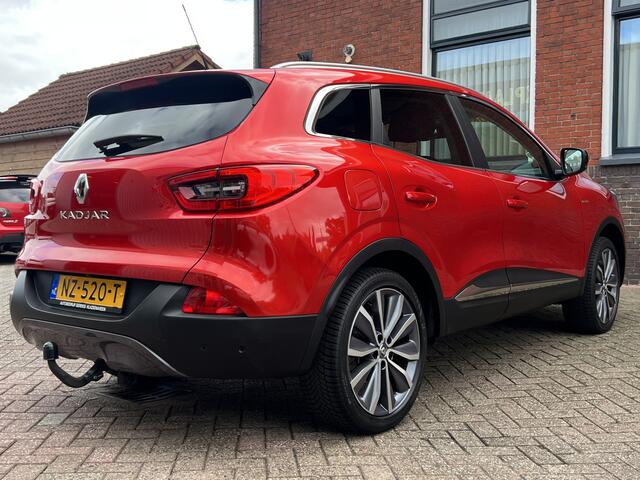 Renault KADJAR 1.2 TCe Bose | AUTOMAAT | PANODAK | TREKHAAK | ACHTERUITRIJCAMERA |