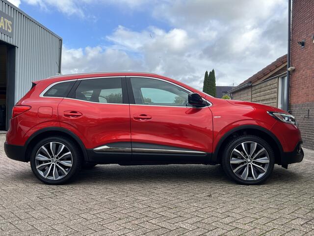 Renault KADJAR 1.2 TCe Bose | AUTOMAAT | PANODAK | TREKHAAK | ACHTERUITRIJCAMERA |