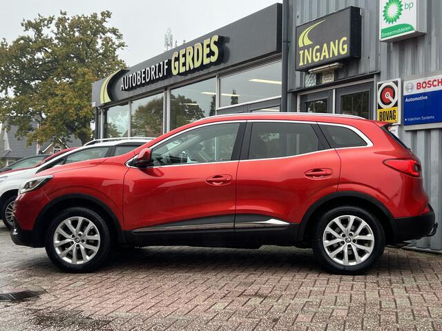 Renault KADJAR 1.2 TCe Intens | TREKHAAK | NAVIGATIE | KEYLESS ENTRY |