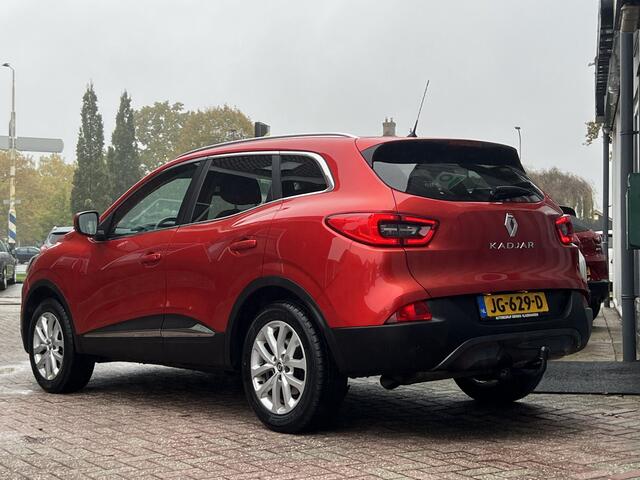 Renault KADJAR 1.2 TCe Intens | TREKHAAK | NAVIGATIE | KEYLESS ENTRY |