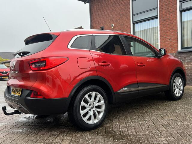 Renault KADJAR 1.2 TCe Intens | TREKHAAK | NAVIGATIE | KEYLESS ENTRY |