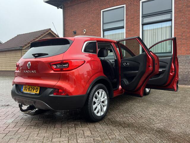 Renault KADJAR 1.2 TCe Intens | TREKHAAK | NAVIGATIE | KEYLESS ENTRY |