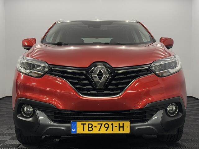 Renault KADJAR 1.2 TCe Intens Half leder, Pano, Camera, Navi, Keyless start, Virtual desk, A start stop