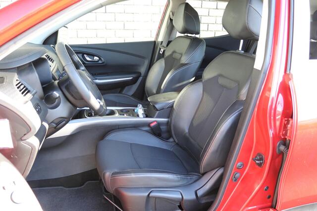 Renault KADJAR 1.2 TCe 130 EDC Automaat Intens | Trekhaak | Achteruitrijcamera | Navigatie |