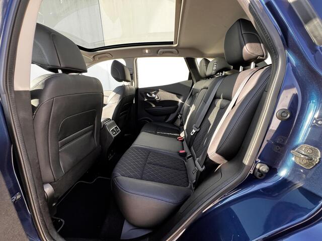 Renault KADJAR 1.3 TCe Intens / Trekgewicht 1.500 kg / Afneembare trekhaak / Panorama dak / Navi / Apple Carplay Android / 19" All Season banden /
