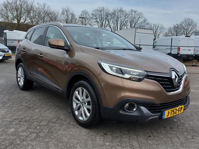 Renault KADJAR 1.2 TCe 131pk Intens Pack-Tech | Navi | Clima | Cruise | Keyless Entry | Pdc V+A+Assist+Camera | Dodehoek+Rijstrook+Licht+Regensensor | Mistlampen | Privacy Glass | 17''lm