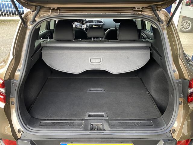 Renault KADJAR 1.2 TCe Intens / Automaat / 131 PK / 68.000 Km / Dealer-Onderhouden / Trekhaak / Cruise-Control / Climate-Control / Keyless / LED / DAB Radio-Bluetooth / Navi / PDC V+A / 17'' LMV / ENZ.