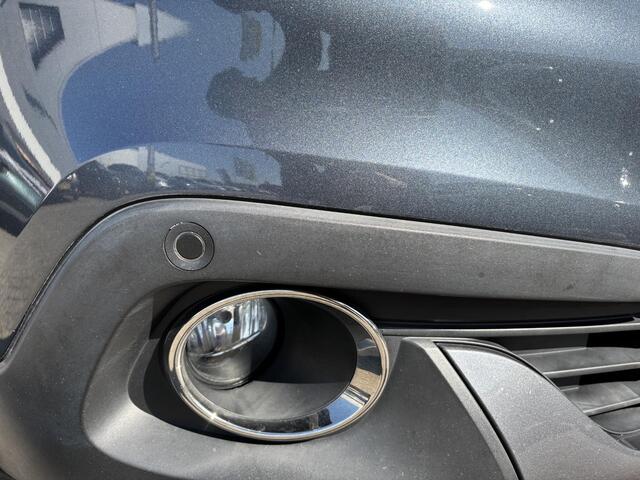 Renault KADJAR 1.2 TCe Intens AUTOMAAT / LICHTMETALEN VELGEN / PARKEERSENSOREN V+A / ACHTERUITRIJCAMRA / BLEUTOOTH / CLIMATE CONTROL