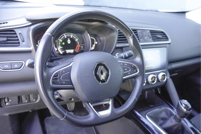 Renault KADJAR 1.3 TCe 141PK! Zen BJ2019 Lmv 17" | Led | Pdc | Navi | Keyless entry | Trekhaak | Climate control | Cruise control | Extra getint glas