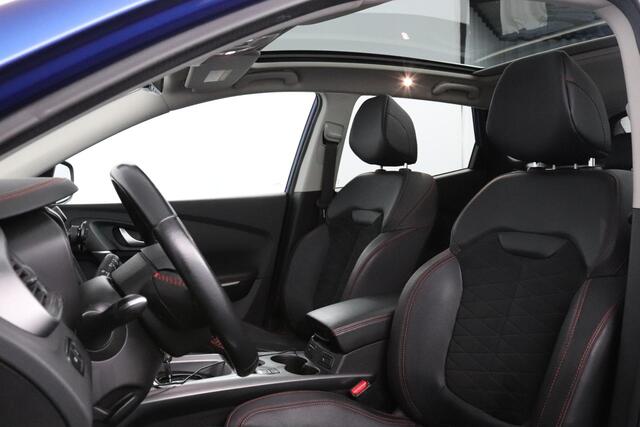 Renault KADJAR 1.3 TCe 160pk EDC Black Edition | Carplay | Panoramadak | Trekhaak |