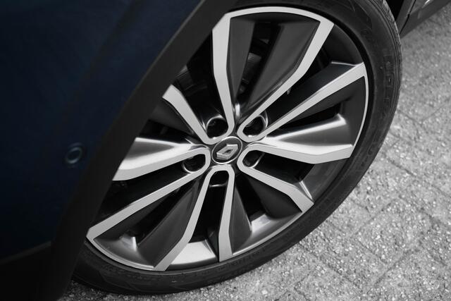 Renault KADJAR 1.3 TCe 140 pk Intens | Camera achter | Trekhaak | 19 inch wielen |