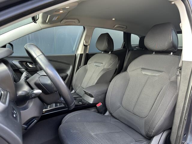 Renault KADJAR 1.2 TCe Limited | Trekhaak | Cruise control | Apple carplay