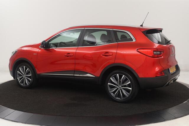 Renault KADJAR 1.2 TCe Bose | Dealer onderhouden | Panoramadak | Camera | Carplay | Park Assist | Navigatie | Full LED | Half leder | Climate control | Cruise control | Dodehoek detectie