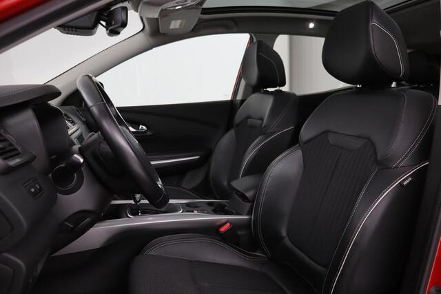 Renault KADJAR 1.2 TCe Bose | Dealer onderhouden | Panoramadak | Camera | Carplay | Park Assist | Navigatie | Full LED | Half leder | Climate control | Cruise control | Dodehoek detectie