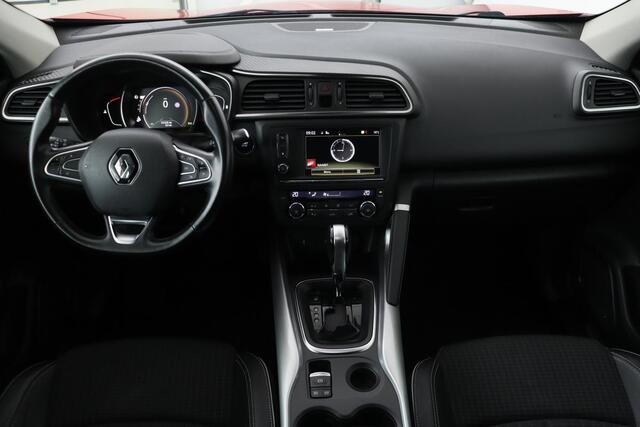 Renault KADJAR 1.2 TCe Bose | Dealer onderhouden | Panoramadak | Camera | Carplay | Park Assist | Navigatie | Full LED | Half leder | Climate control | Cruise control | Dodehoek detectie