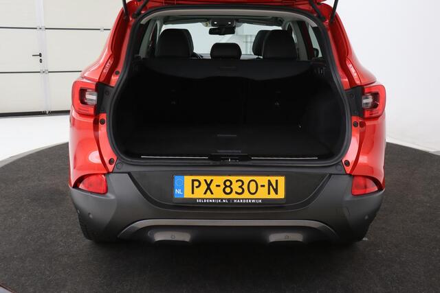 Renault KADJAR 1.2 TCe Bose | Dealer onderhouden | Panoramadak | Camera | Carplay | Park Assist | Navigatie | Full LED | Half leder | Climate control | Cruise control | Dodehoek detectie