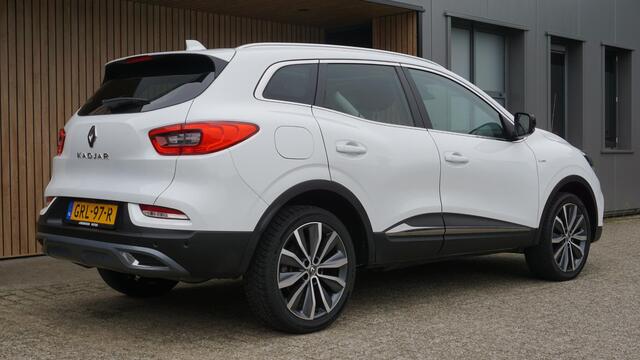 Renault KADJAR 1.3 TCe 160PK Bose Edition Leder Pano Keyless LED A.camera * 21475KM* Stoelverw 19 inch LM