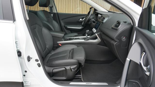 Renault KADJAR 1.3 TCe 160PK Bose Edition Leder Pano Keyless LED A.camera * 21475KM* Stoelverw 19 inch LM