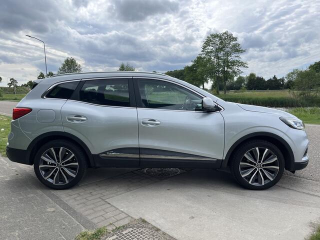Renault KADJAR 1.3 TCe 140 PK Intens / Dealer onderhouden / Automaat / Trekhaak / Stoelverw. / Camera / PDC V+A / Keyless / LMV /
