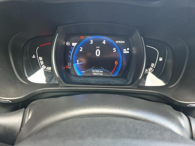 Renault KADJAR 1.3 TCe Intens | TREKHAAK | NAVIGATIE | STOELVERWARMING |