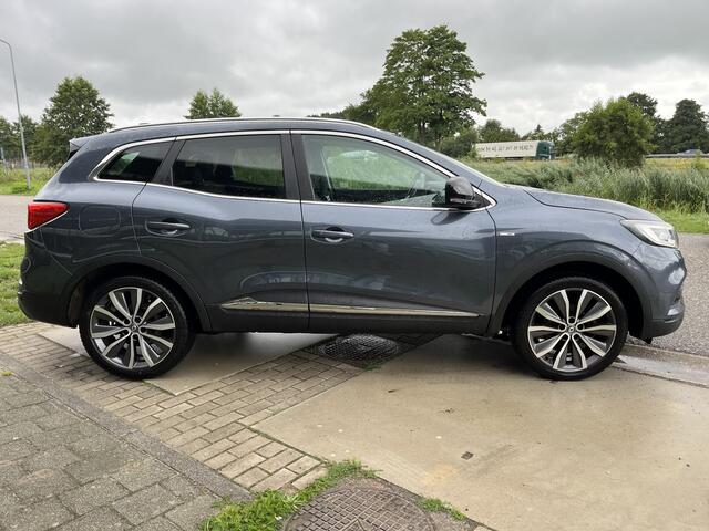 Renault KADJAR 1.3 TCe 160 PK Bose / Dealer onderhouden / Trekhaak / Stoelverw. / Keyless / Camera / PDC V+A / LED verlichting