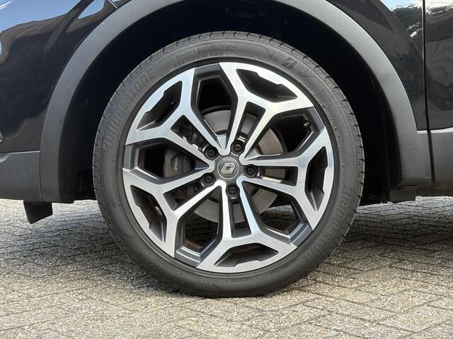 Renault KADJAR 1.3 TCe Zen / Trekhaak / Panorama dak / Camera / Stoelverwarming / BOSE / Climate control / Cruise control / Navigatie / Keyless / LED / DAB /