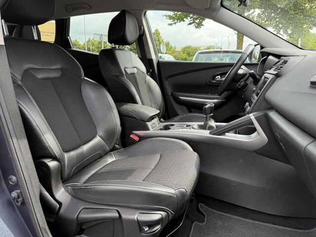 Renault KADJAR 1.2 TCe Intens Navi,Clima,Cruise,Trekhaak,Camera,131pk,Stoelverwarming,Dealer Onderhouden,N.A.P,APK tot 07-2026