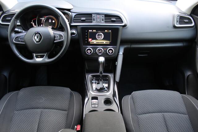 Renault KADJAR 1.3 TCe Equilibre | Incl. 12 maanden Garantie | Wegklapbare trekhaak | Achteruitrijcamera | Dealer onderhouden | Parkeersensoren V+A | Keyless entry/start | Climate controle | Navigatie | Apple CarPlay/Android Auto | Dodehoeksensoren | Cruise controle | O