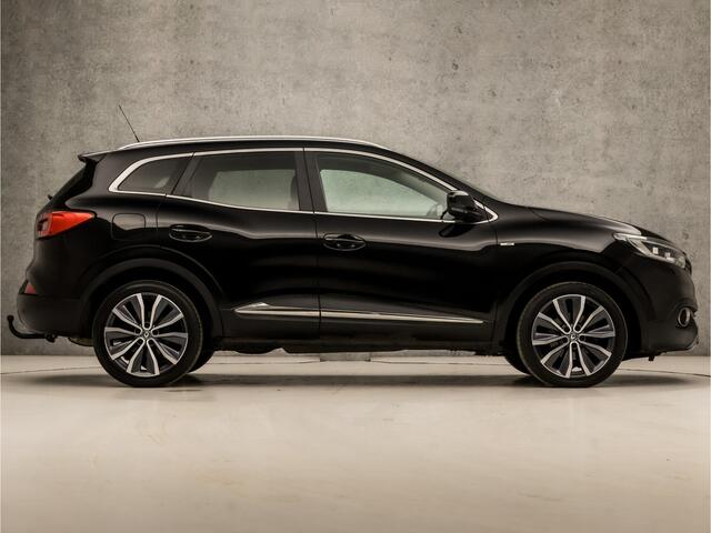 Renault KADJAR 1.2 TCe Bose (PANORAMADAK, NAVIGATIE, CLIMATE, BOSE AUDIO, GETINT GLAS, LEDER, SPORTSTOELEN, PARKEERSENSOREN, TREKHAAK, CRUISE, NIEUWE APK, NIEUWSTAAT)